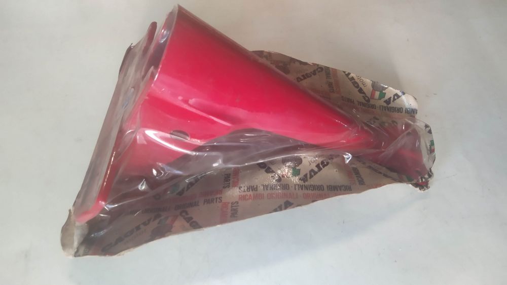 supporto fanale posteriore rosso cagiva sst 250 ´81