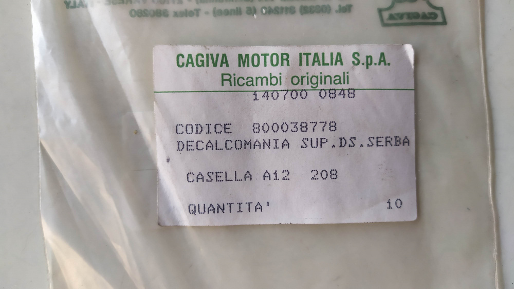 decalco serbatoio superiore destra cagiva