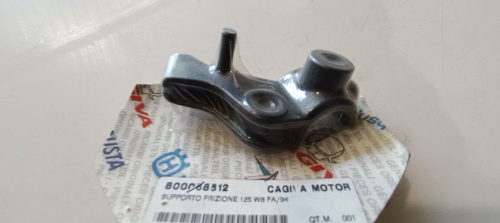 supporto comando frizione nuovo originale cagiva supercity 125 - w8 125 - w12 350