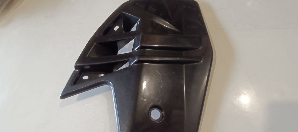 convogliatore dx nero nuovo cagiva elefant 3