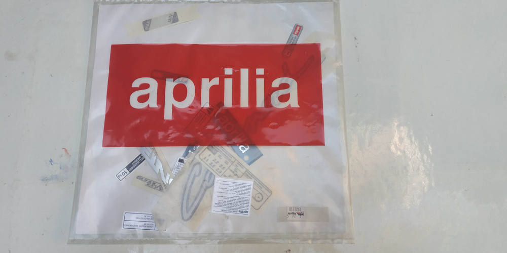 serie adesivi aprilia etv 1000 caponord 2003 blu