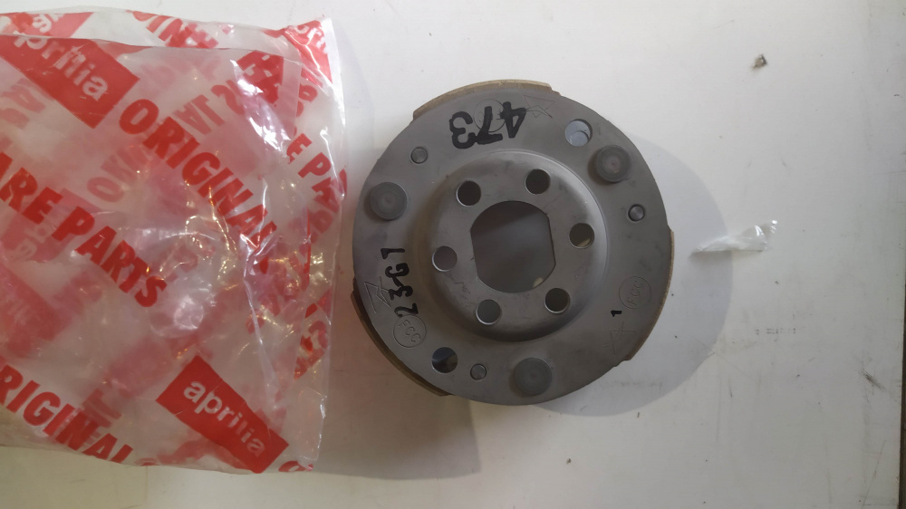 frizione centrifuga cpl. aprilia gulliver - rally - sonic - sr 50 2t