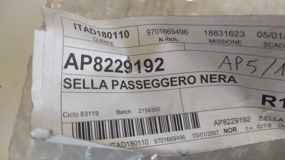 sella passeggero nera