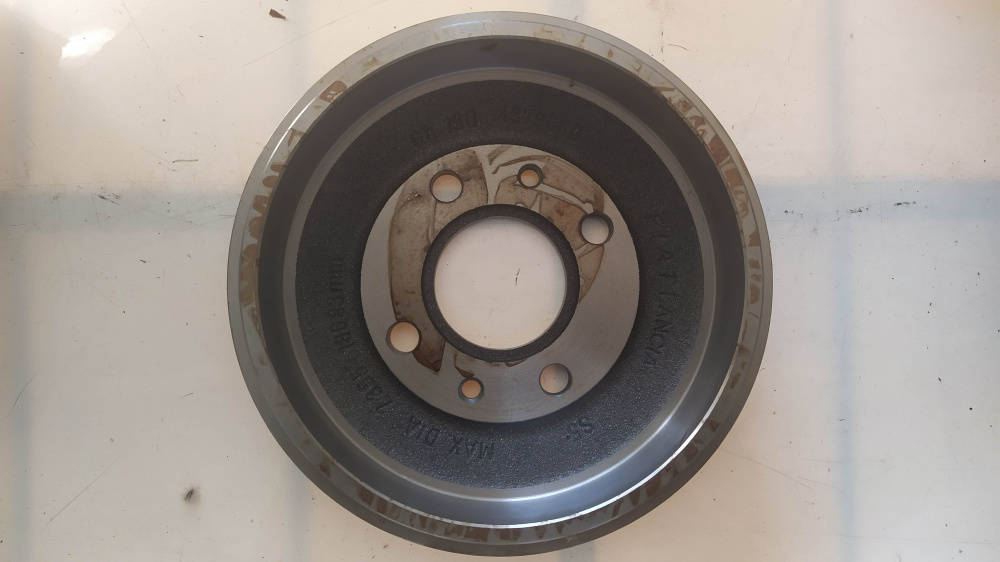 tamburo freni originale posteriore fiat 126 ed altri modelli fiat 4379680